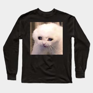 A crying cat Long Sleeve T-Shirt